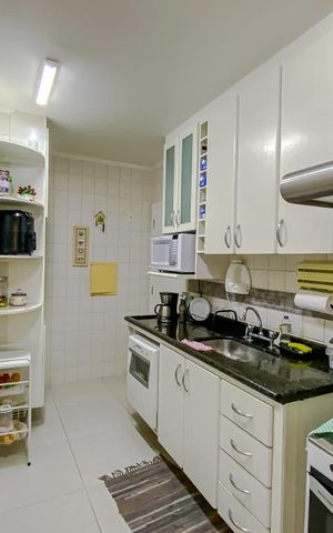 Apartamento à venda com 87m², 3 quartos e 2 vagasCozinha
