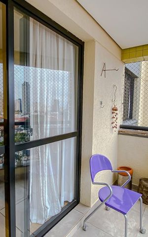 Apartamento à venda com 87m², 3 quartos e 2 vagasVaranda