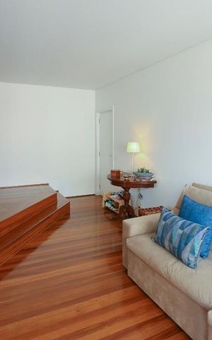 Apartamento à venda com 75m², 2 quartos e 2 vagas Apartamento à venda com 75m², 2 quartos e 2 vagasSala