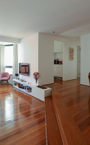 Apartamento à venda com 75m², 2 quartos e 2 vagas Apartamento à venda com 75m², 2 quartos e 2 vagasSala