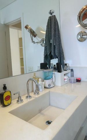 Apartamento à venda com 75m², 2 quartos e 2 vagas Apartamento à venda com 75m², 2 quartos e 2 vagasBanheiro da Suíte