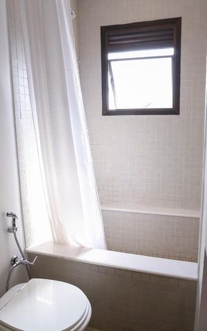 Apartamento à venda com 75m², 2 quartos e 2 vagas Apartamento à venda com 75m², 2 quartos e 2 vagasBanheiro da Suíte