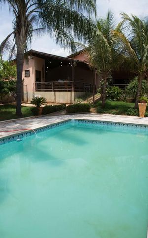 Casa para alugar com 950m², 3 quartos e 6 vagasPiscina
