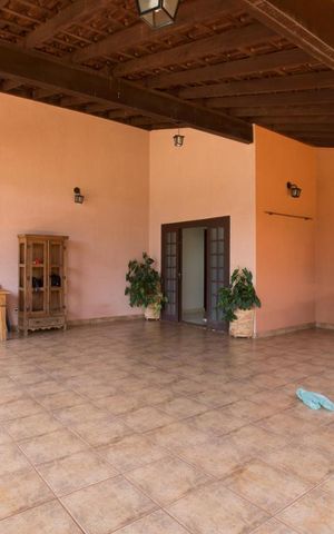 Casa para alugar com 950m², 3 quartos e 6 vagasGaragem