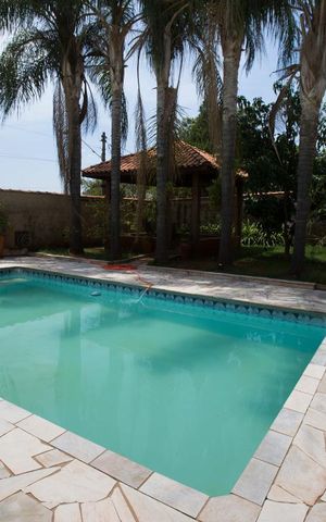 Casa para alugar com 950m², 3 quartos e 6 vagasPiscina