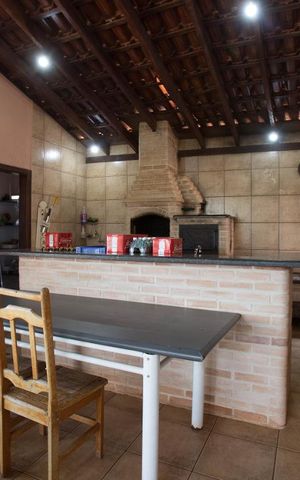 Casa para alugar com 950m², 3 quartos e 6 vagasÁrea de lazer