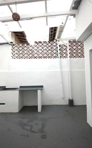 Casa à venda com 96m², 3 quartos e sem vagaQuintal