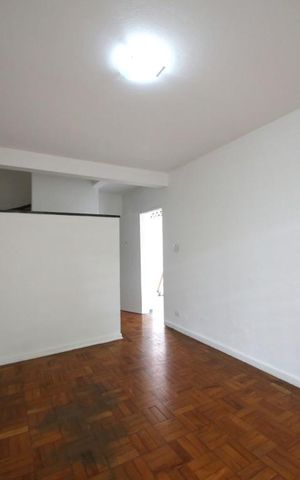 Casa à venda com 96m², 3 quartos e sem vagaSala 