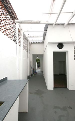 Casa à venda com 96m², 3 quartos e sem vagaQuintal 