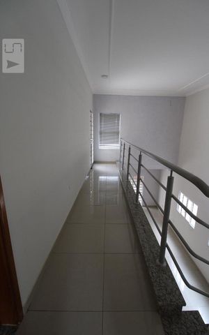 Casa à venda com 650m², 4 quartos e 5 vagasCorredor