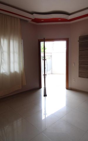 Casa à venda com 650m², 4 quartos e 5 vagasSala