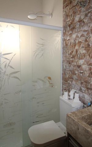 Casa à venda com 650m², 4 quartos e 5 vagasBanheiro social