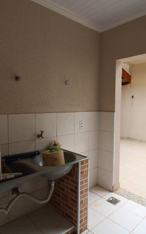 Casa à venda com 650m², 4 quartos e 5 vagasÁrea de Serviço
