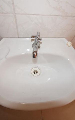 Casa à venda com 650m², 4 quartos e 5 vagasBanheiro do Quintal