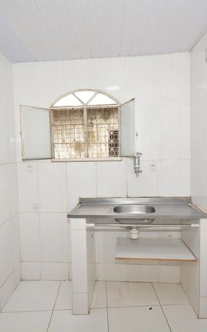 Casa para alugar com 35m², 1 quarto e sem vagaCozinha e Área de Serviço