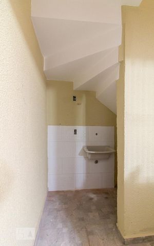 Casa à venda com 120m², 3 quartos e 1 vagaÁrea de serviço