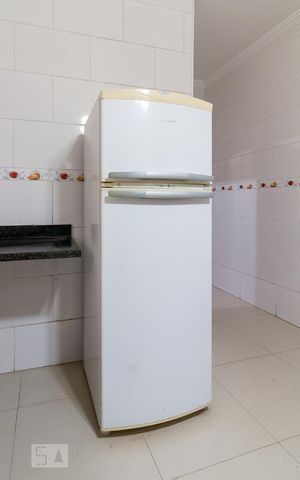 Casa à venda com 120m², 3 quartos e 1 vagaCozinha - geladeira