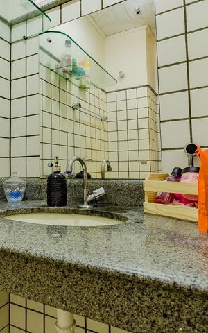 Apartamento para alugar com 200m², 3 quartos e 1 vaga Apartamento para alugar com 200m², 3 quartos e 1 vagaBanheiro Corredor