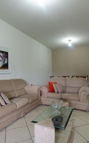 Apartamento para alugar com 200m², 3 quartos e 1 vaga Apartamento para alugar com 200m², 3 quartos e 1 vagaSala