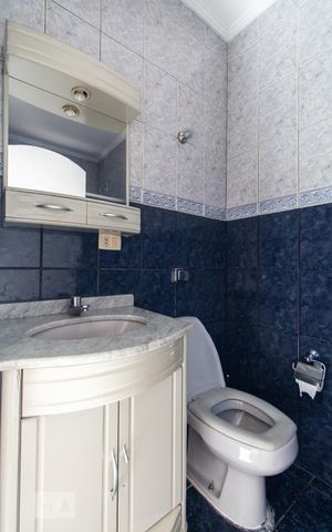 Casa para alugar com 70m², 2 quartos e 1 vaga Casa para alugar com 70m², 2 quartos e 1 vagaBanheiro 2