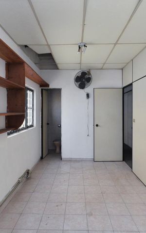 Casa à venda com 100m², 3 quartos e 2 vagas