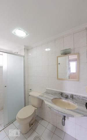 Apartamento à venda com 63m², 2 quartos e 1 vaga Apartamento à venda com 63m², 2 quartos e 1 vagaBanheiro Suite