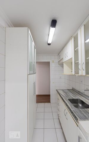Apartamento à venda com 63m², 2 quartos e 1 vaga Apartamento à venda com 63m², 2 quartos e 1 vagaCozinha