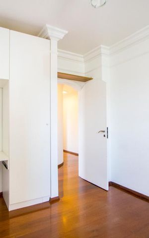 Apartamento à venda com 135m², 4 quartos e 2 vagas Apartamento à venda com 135m², 4 quartos e 2 vagasQuarto 3