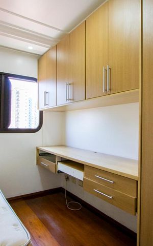 Apartamento à venda com 135m², 4 quartos e 2 vagas Apartamento à venda com 135m², 4 quartos e 2 vagasQuarto 2