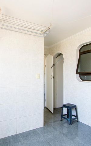 Apartamento à venda com 135m², 4 quartos e 2 vagas Apartamento à venda com 135m², 4 quartos e 2 vagasÁrea de serviço