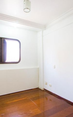 Apartamento à venda com 135m², 4 quartos e 2 vagas Apartamento à venda com 135m², 4 quartos e 2 vagasQuarto 3