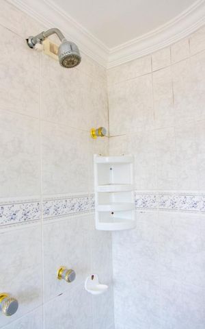 Apartamento à venda com 135m², 4 quartos e 2 vagas Apartamento à venda com 135m², 4 quartos e 2 vagasBanheiro social