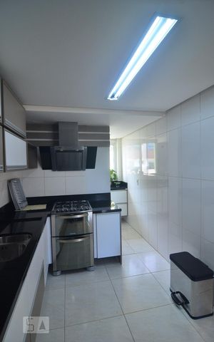 Apartamento para alugar com 156m², 3 quartos e 2 vagasCozinha