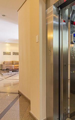 Apartamento para alugar com 128m², 2 quartos e 2 vagas Apartamento para alugar com 128m², 2 quartos e 2 vagasElevador