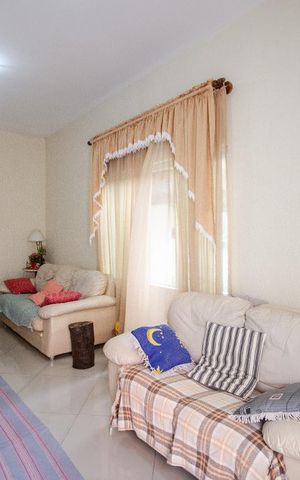Casa para alugar com 160m², 2 quartos e 2 vagasSala