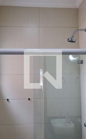 Casa de condomínio à venda com 235m², 3 quartos e 3 vagasBanheiro do Quarto 2 - Suíte