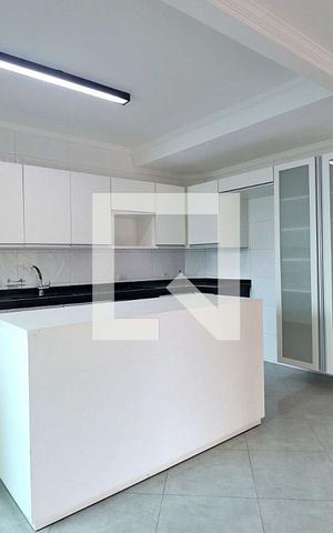 Casa de condomínio à venda com 235m², 3 quartos e 3 vagasCozinha