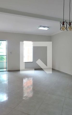 Casa de condomínio à venda com 235m², 3 quartos e 3 vagasSala