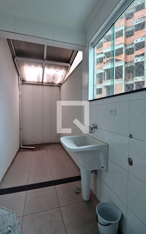 Casa de condomínio à venda com 235m², 3 quartos e 3 vagasÁrea de Serviço