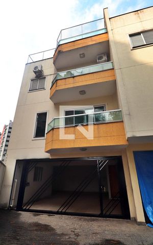 Casa de condomínio à venda com 235m², 3 quartos e 3 vagasFachada do bloco