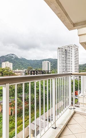 Apartamento à venda com 36m², 1 quarto e 1 vaga Apartamento à venda com 36m², 1 quarto e 1 vagaVaranda