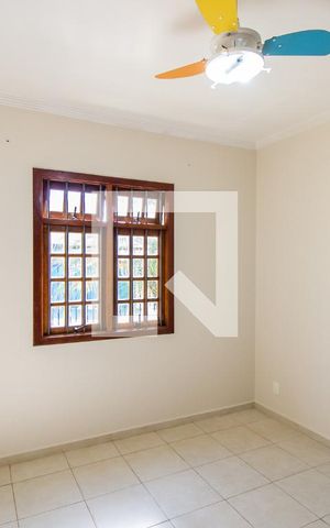 Casa à venda com 312m², 3 quartos e 3 vagas Casa à venda com 312m², 3 quartos e 3 vagasQuarto 2