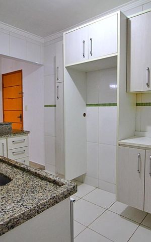 Apartamento para alugar com 72m², 2 quartos e 1 vagaCozinha