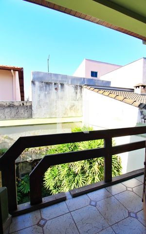 Casa à venda com 322m², 4 quartos e 4 vagasVaranda do Quarto 3