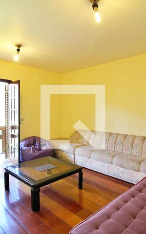 Casa à venda com 322m², 4 quartos e 4 vagasQuarto 3