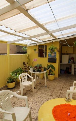 Casa de condomínio à venda com 340m², 4 quartos e 2 vagas Casa de condomínio à venda com 340m², 4 quartos e 2 vagasQuintal