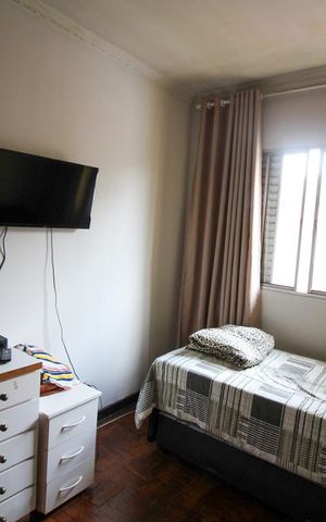 Casa de condomínio à venda com 340m², 4 quartos e 2 vagas Casa de condomínio à venda com 340m², 4 quartos e 2 vagasQuarto 1