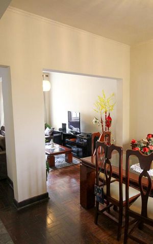 Casa de condomínio à venda com 340m², 4 quartos e 2 vagas Casa de condomínio à venda com 340m², 4 quartos e 2 vagasSala de Estar