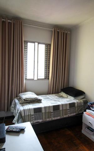 Casa de condomínio à venda com 340m², 4 quartos e 2 vagas Casa de condomínio à venda com 340m², 4 quartos e 2 vagasQuarto 1