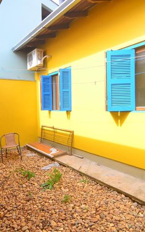 Casa à venda com 300m², 2 quartos e 1 vagaPátio